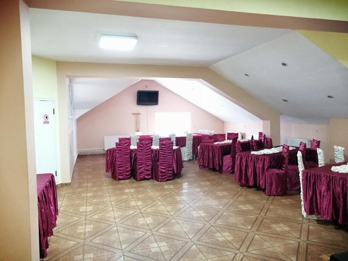 Vila Elly Piatra Neamt Exterior photo